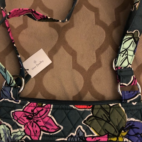 Vera Bradley Quilted Hipster-NWT-Falling Flowers - Picture 8 of 8